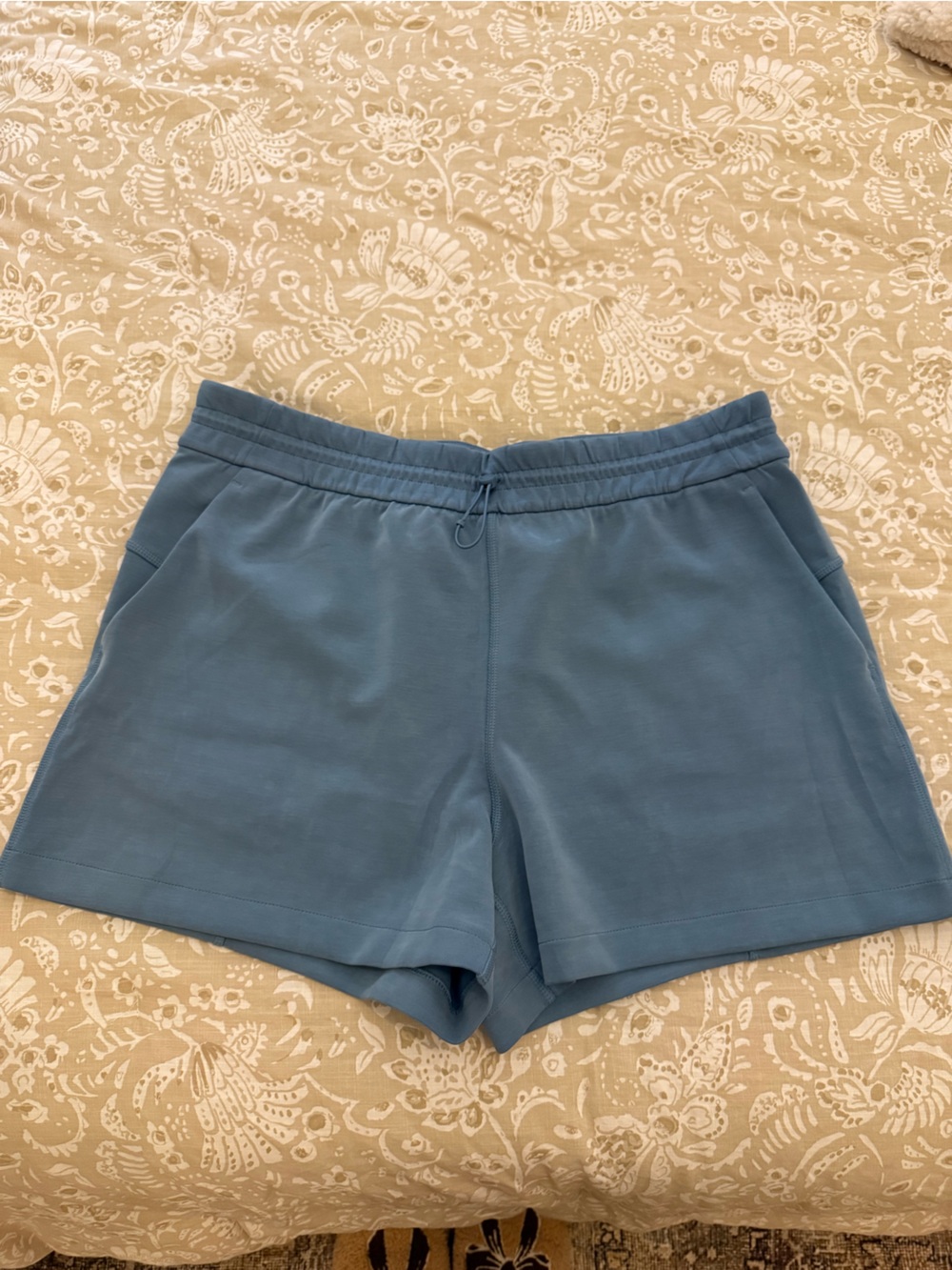 lululemon athletica Slate Blue women’s Pull-On Shorts